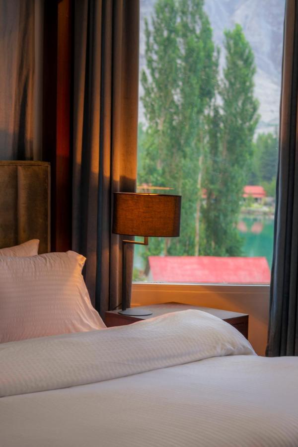 Tibet Hotel Skardu Luaran gambar