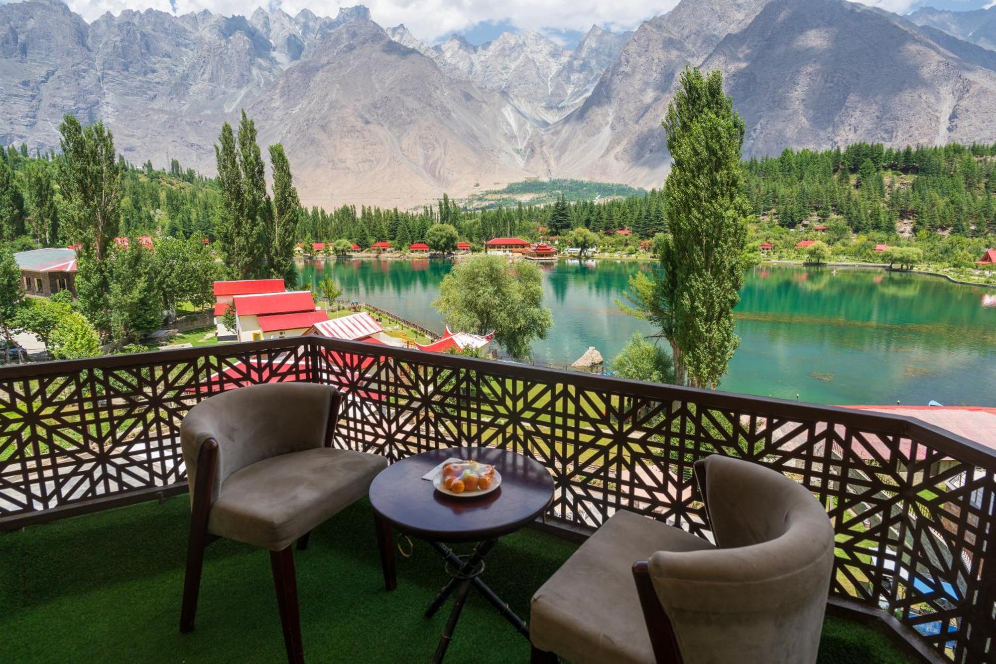Tibet Hotel Skardu Luaran gambar